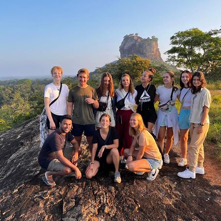 Sigiriya Village Home Stay エクステリア 写真