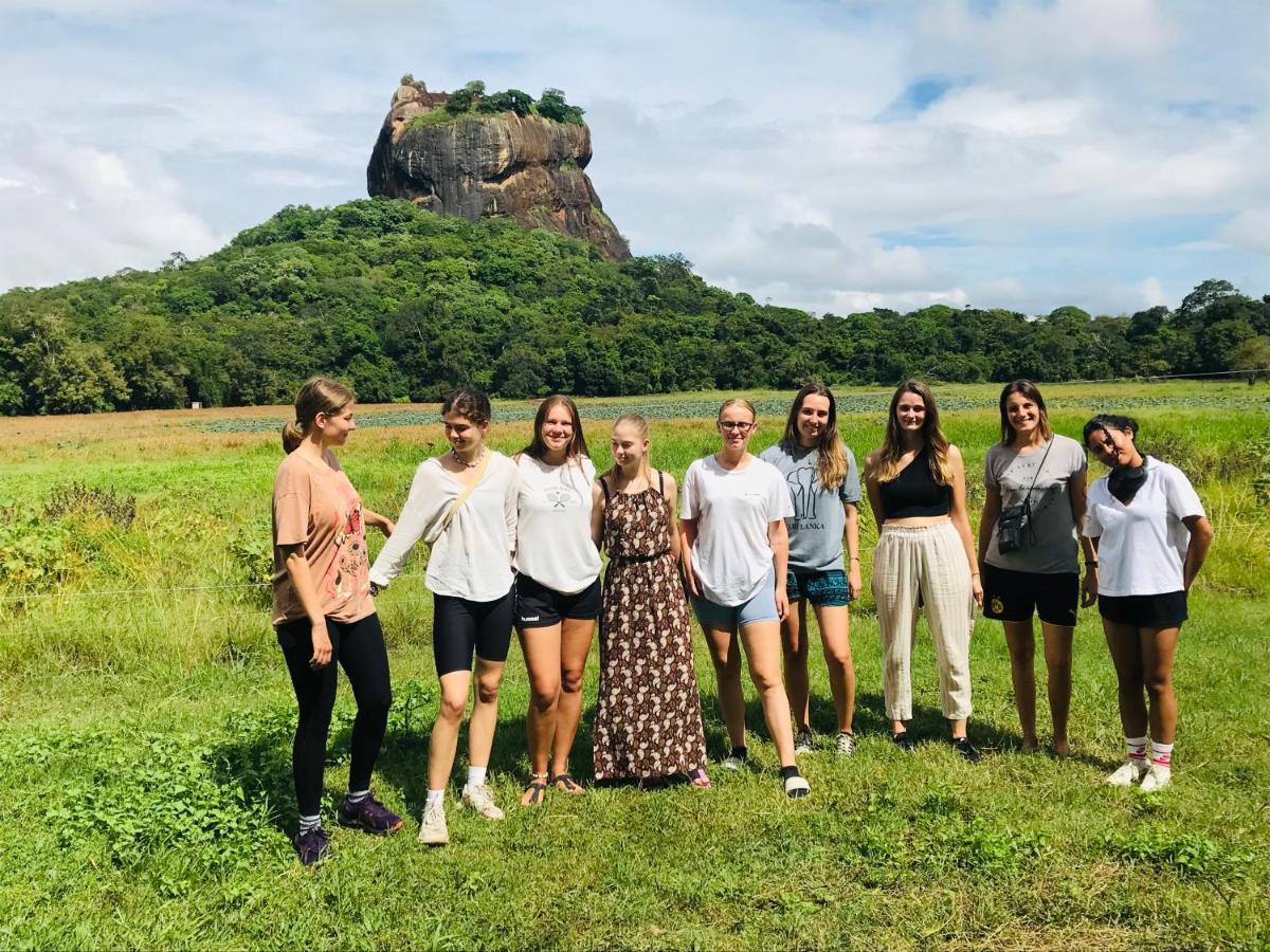 Sigiriya Village Home Stay エクステリア 写真